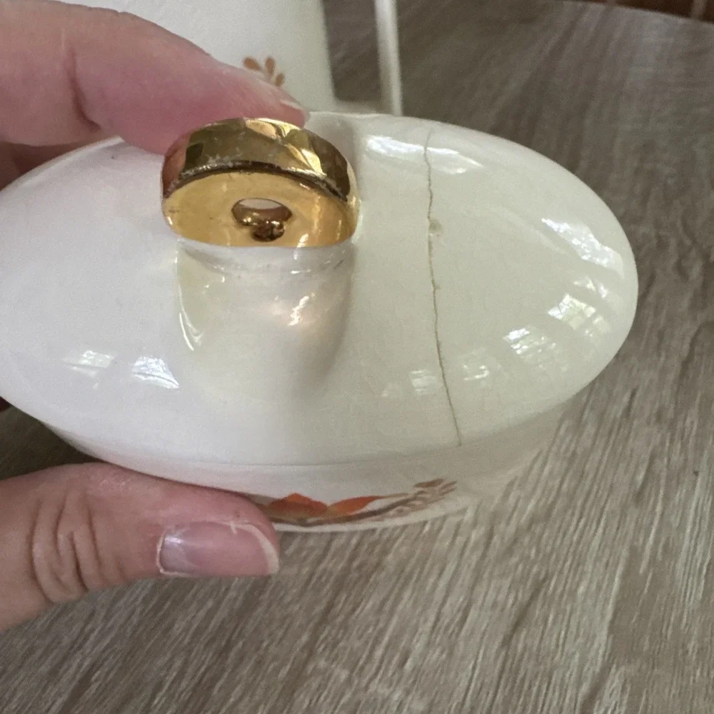 VTG Bakerite Covered Sugar And Creamer  22K Gold Trim Made In USA Tulip Pattern